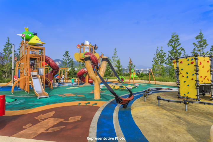kids-playing-area (1)